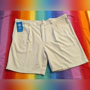 Haggar Cream Flat Front Shorts Lightweight Casual Cool 18 Pro Sz: 44W NWT
